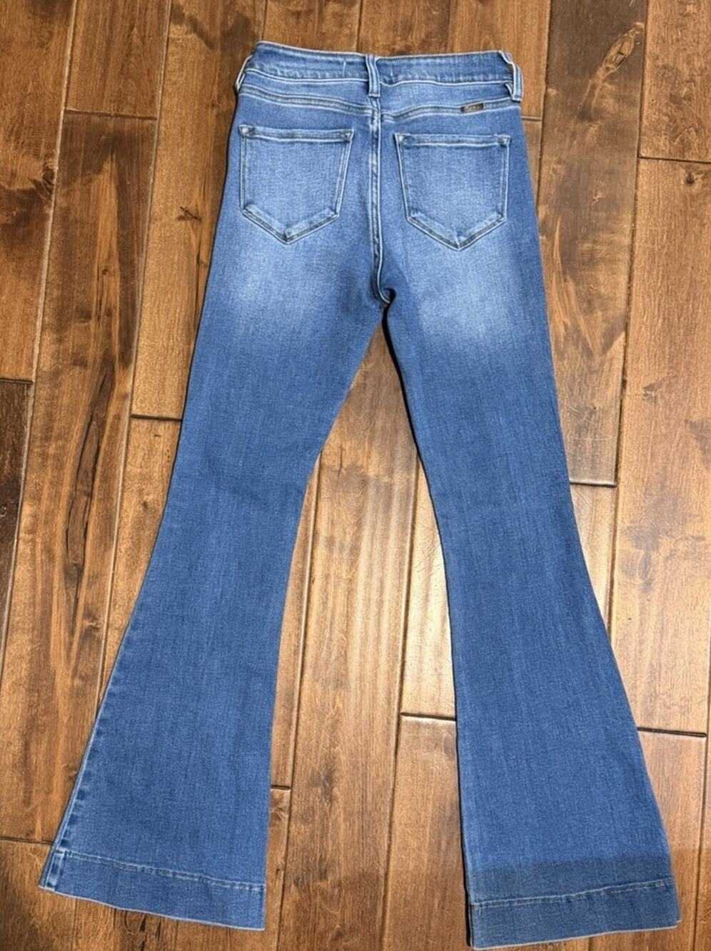 KanCan Women's Flared Jeans Blue Medium Wash Stretch Denim 5-Pocket Size 27